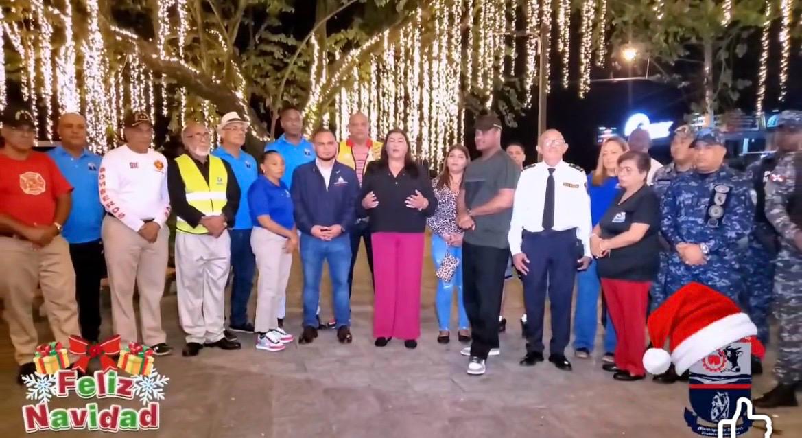 Que esta Navidad llene cada hogar de paz, unión y esperanza.