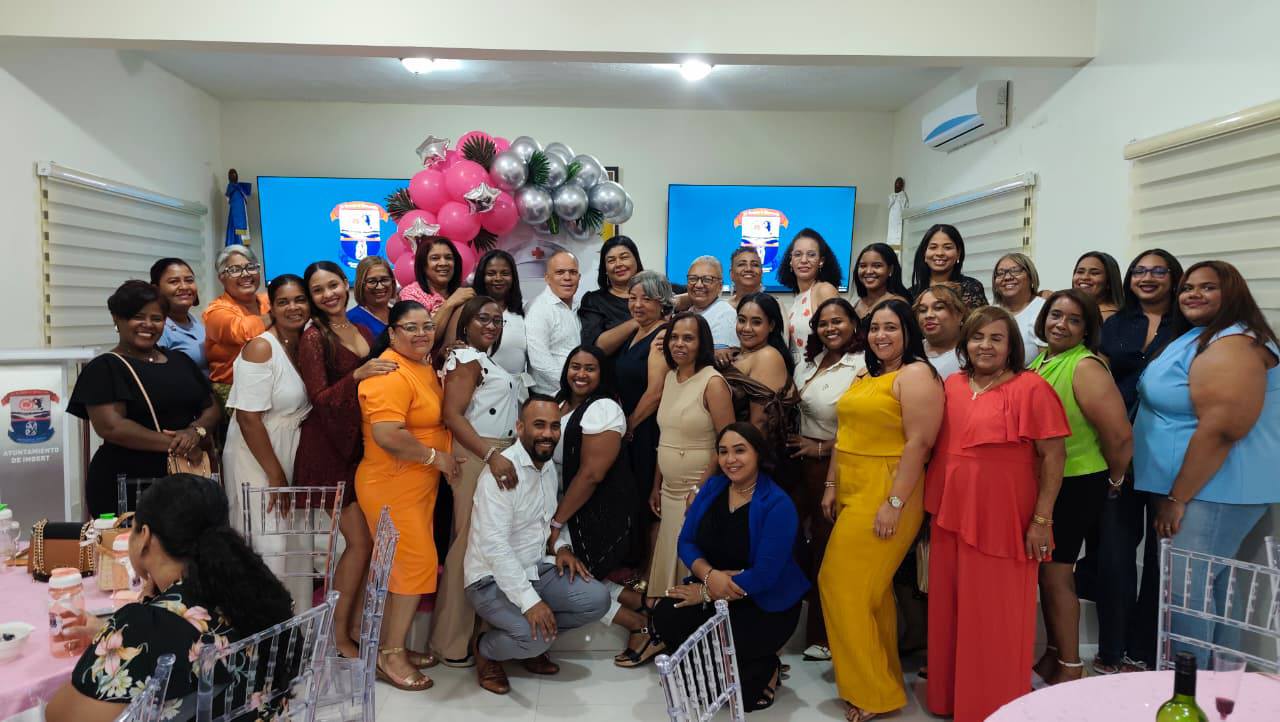 Alcaldía de Imbert Celebra como cada año el día de la Enfermeras.